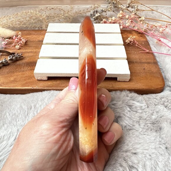 Gorgeous Carnelian Flame - Picture 4 of 6